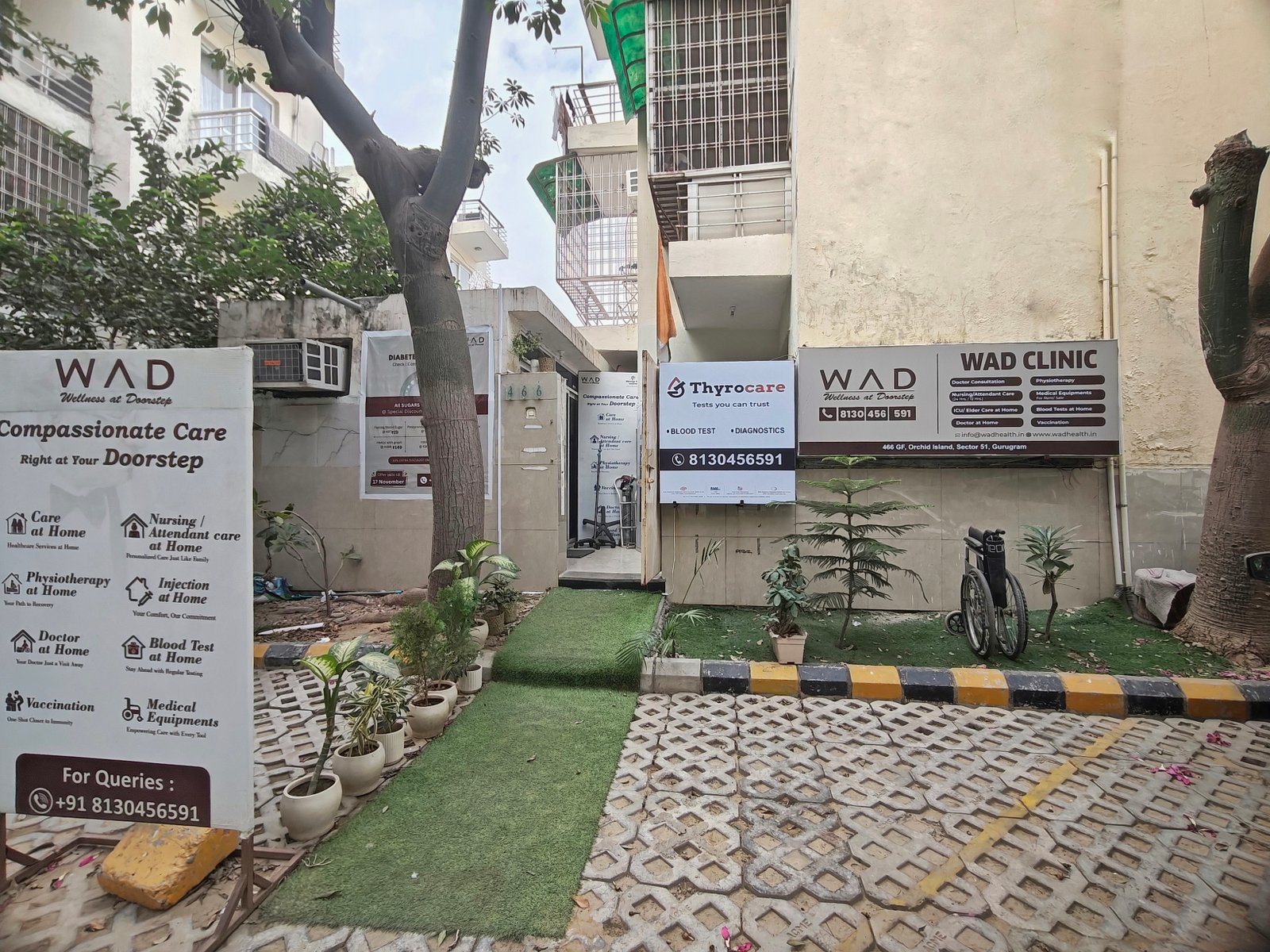 WAD Clinic Sector 51 Interior
